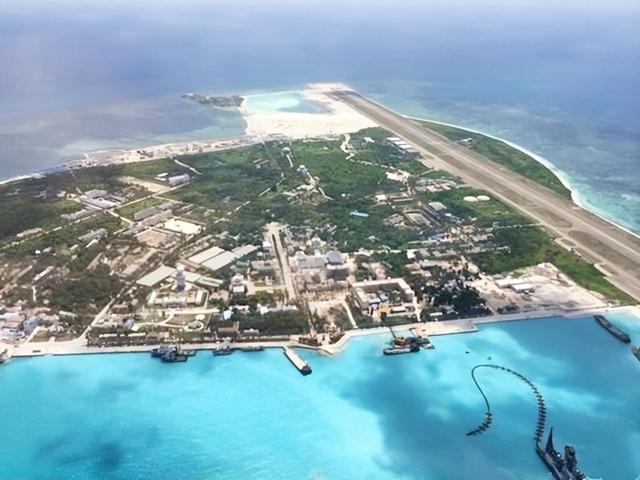 納土納群島，地理位置重要，主權(quán)歸屬印尼，與中國(guó)南海相關(guān)。，（注，該標(biāo)題簡(jiǎn)潔地概括了納土納群島的地理位置重要性，以及其主權(quán)歸屬印尼的現(xiàn)狀，同時(shí)與中國(guó)南海的相關(guān)聯(lián)性進(jìn)行了簡(jiǎn)要提及。）-圖15